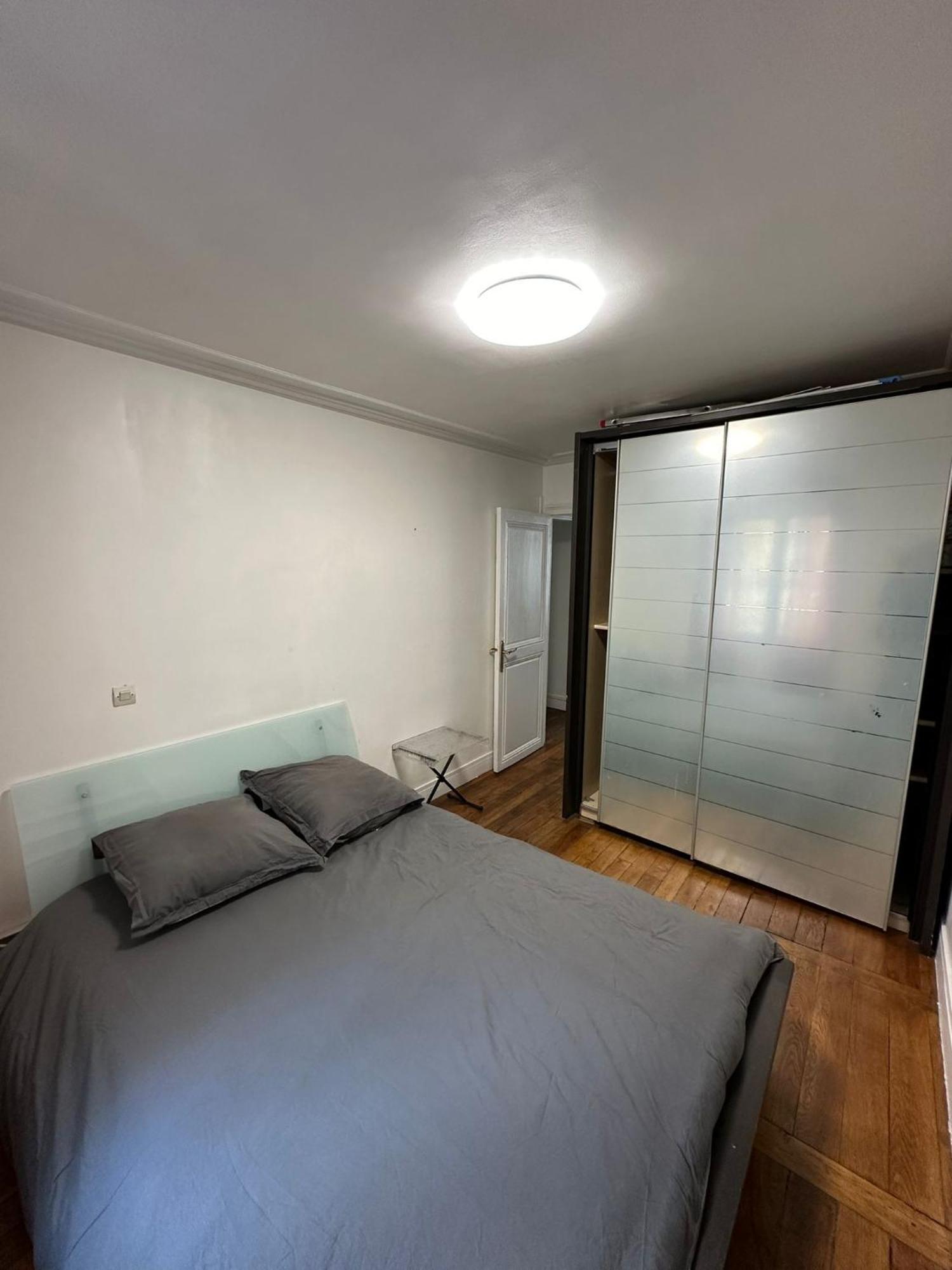 Apartment Colisee Париж Екстер'єр фото